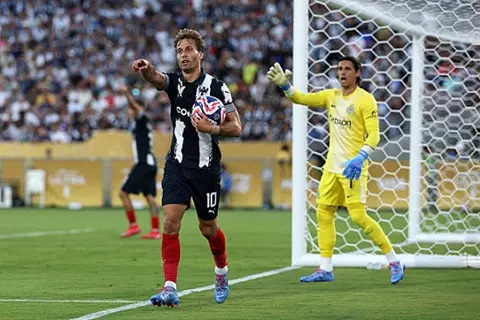 ربطة عنق بطعم النصر.. ماذا قالت الصحف المكسيكية بعد تعادل مونتيري أمام إنتر؟